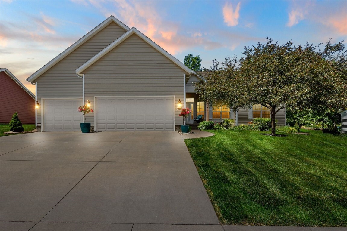 422 Rock Ridge Road NW  Cedar Rapids IA 52405 photo
