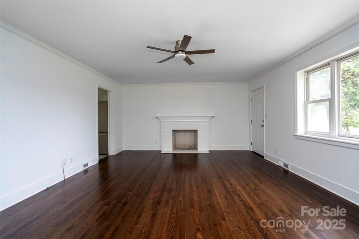 Property Photo:  6517 Elmwood Circle  NC 28214 