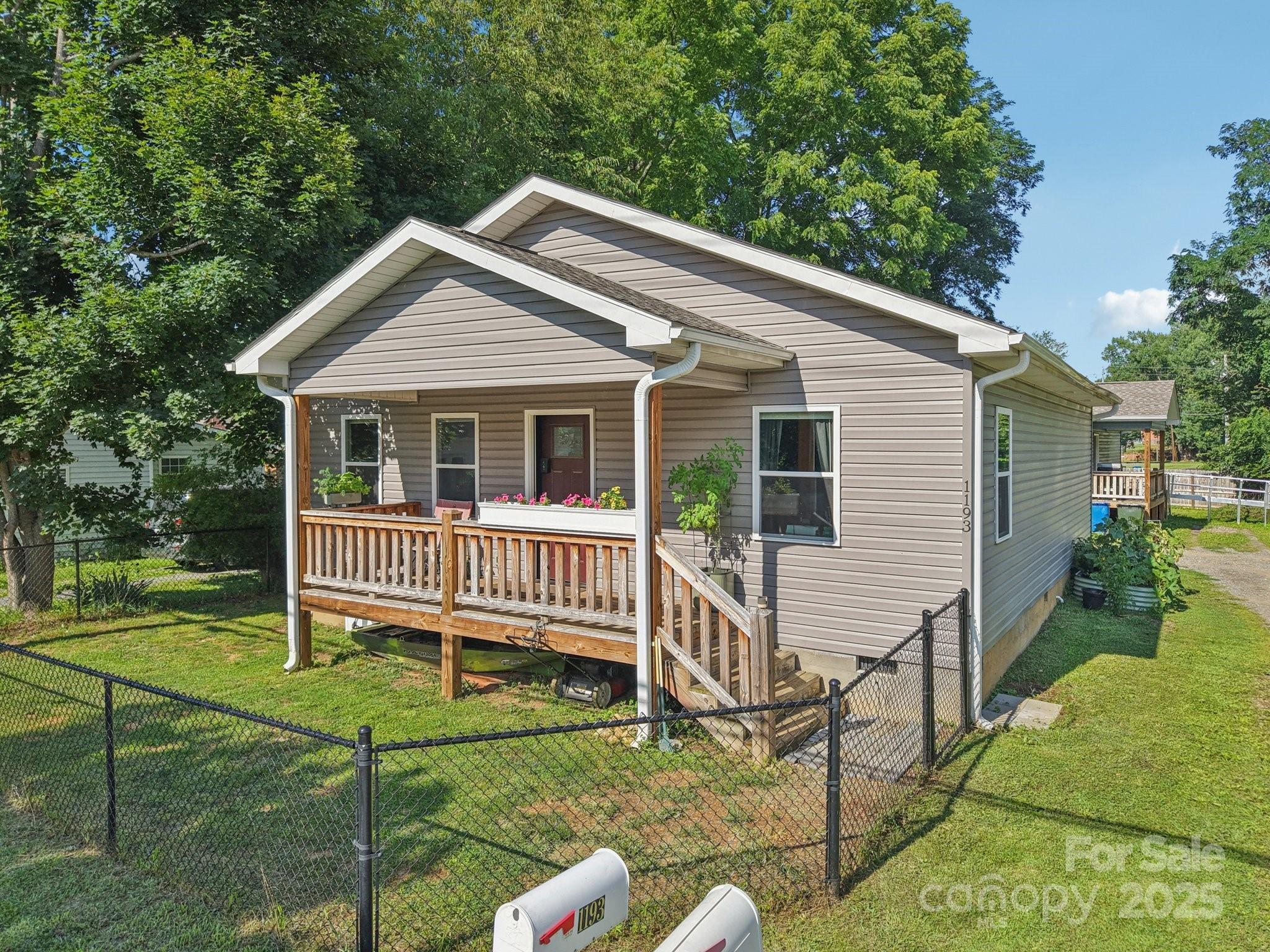 1193 Brown Avenue  Waynesville NC 28786 photo