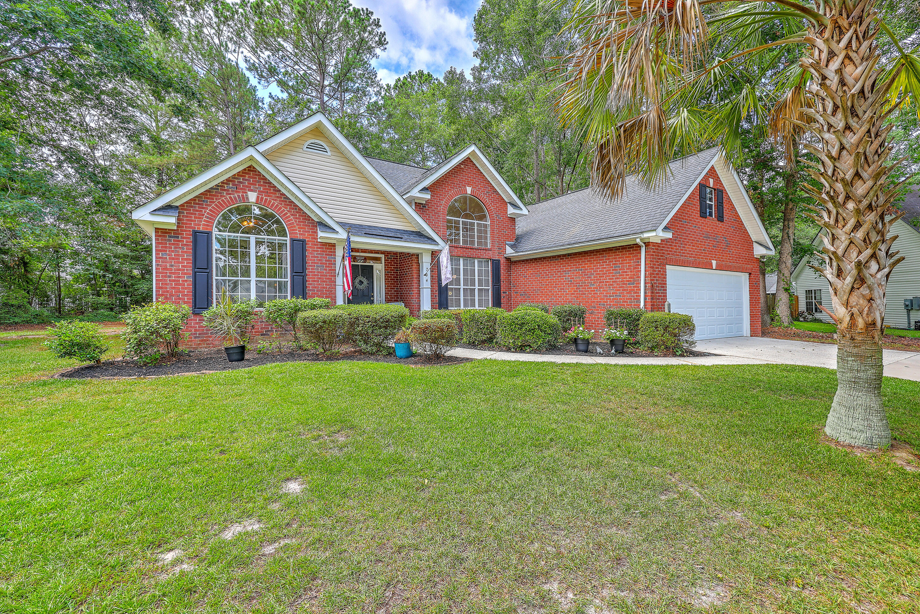 Property Photo:  704 Pointe Circle  SC 29485 