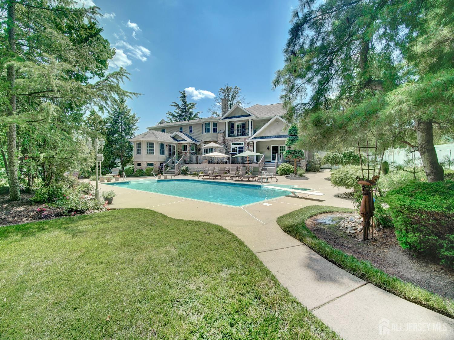 Property Photo: 7 Willis Court NJ 08816