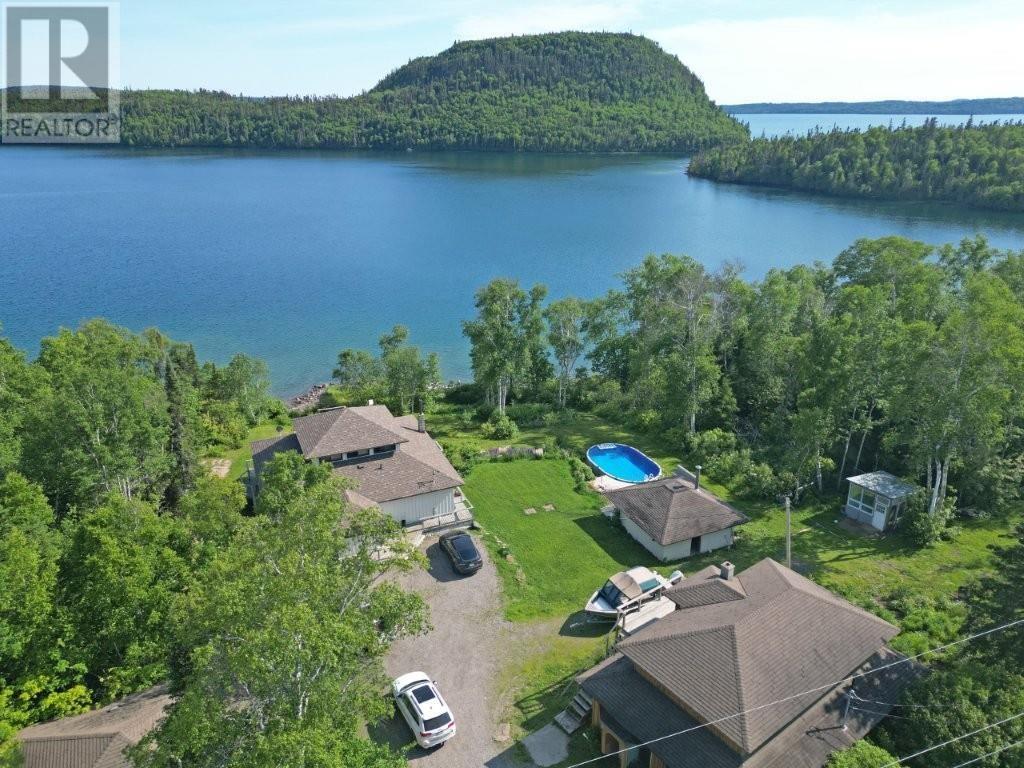 Property Photo: 833 Whisper Bay Lane ON P0T 2R0