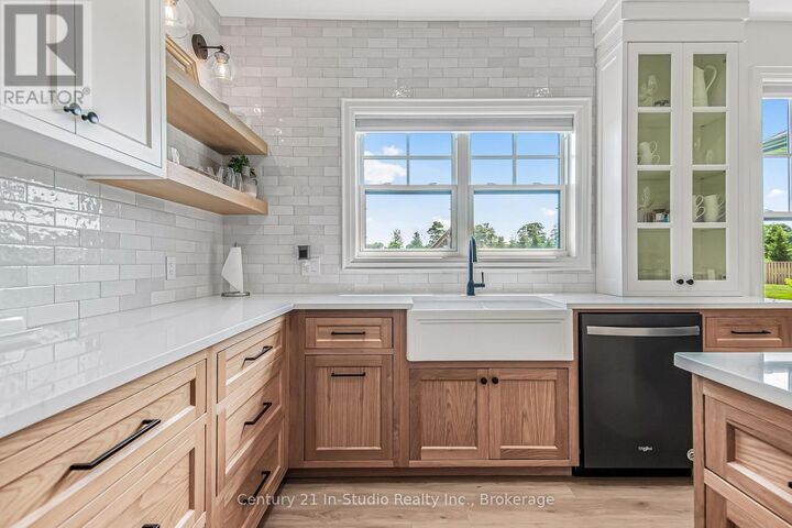Property Photo: 33 Nickason Drive ON N0H 1A0