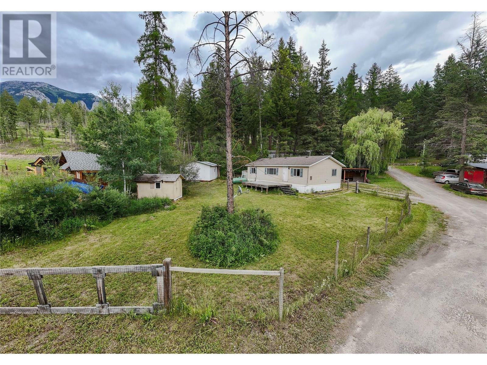 Property Photo: 8470 Caithness Road 18 BC V0B 1T3