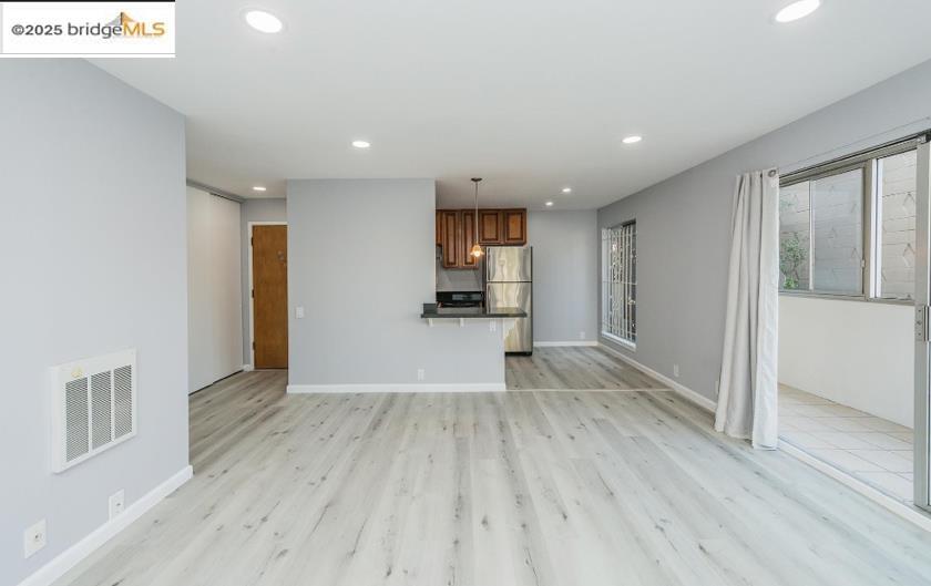 Property Photo: 4099 Howe St CA 94611