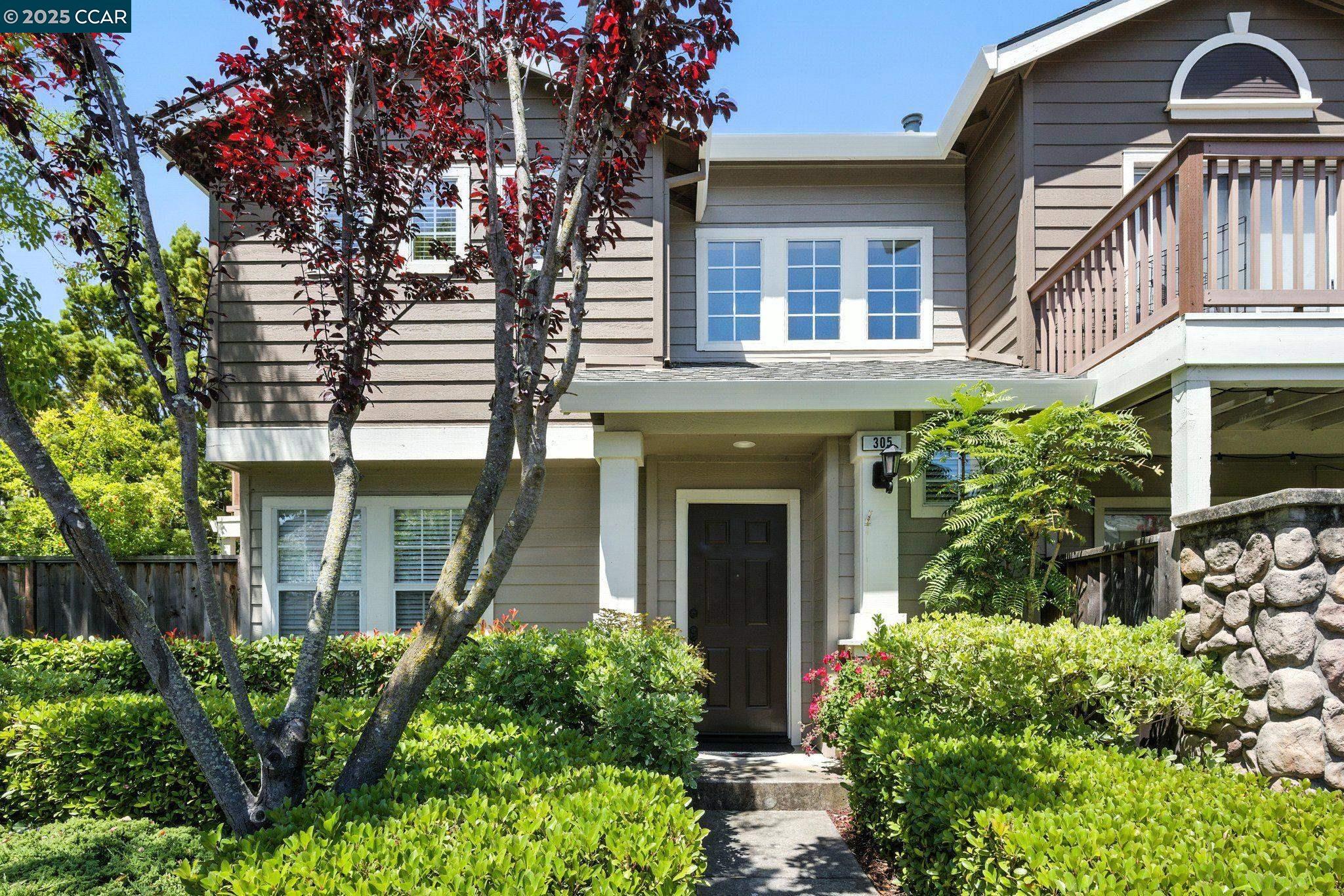 Property Photo: 305 Daybreak Court CA 94583