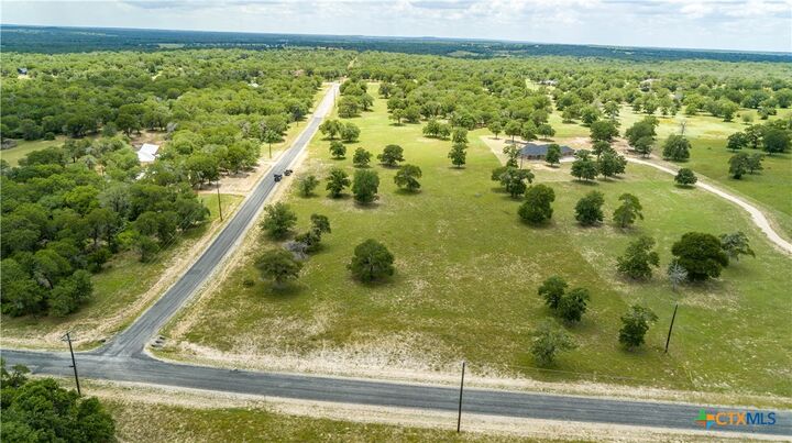 Property Photo: 800 Powder Ridge TX 78648