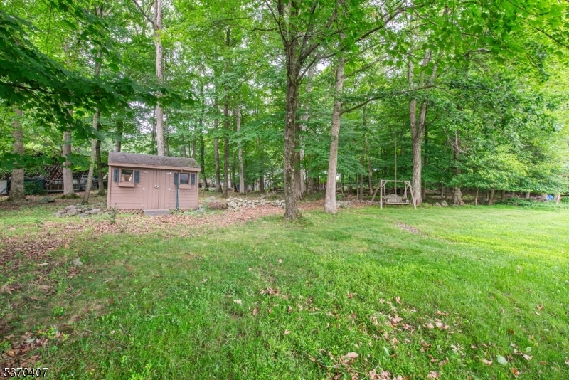 Property Photo: 4 Fieldstone Ln NJ 07866