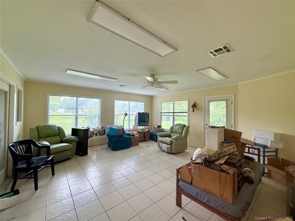 Property Photo: 4114 Pleasant Drive LA 70605