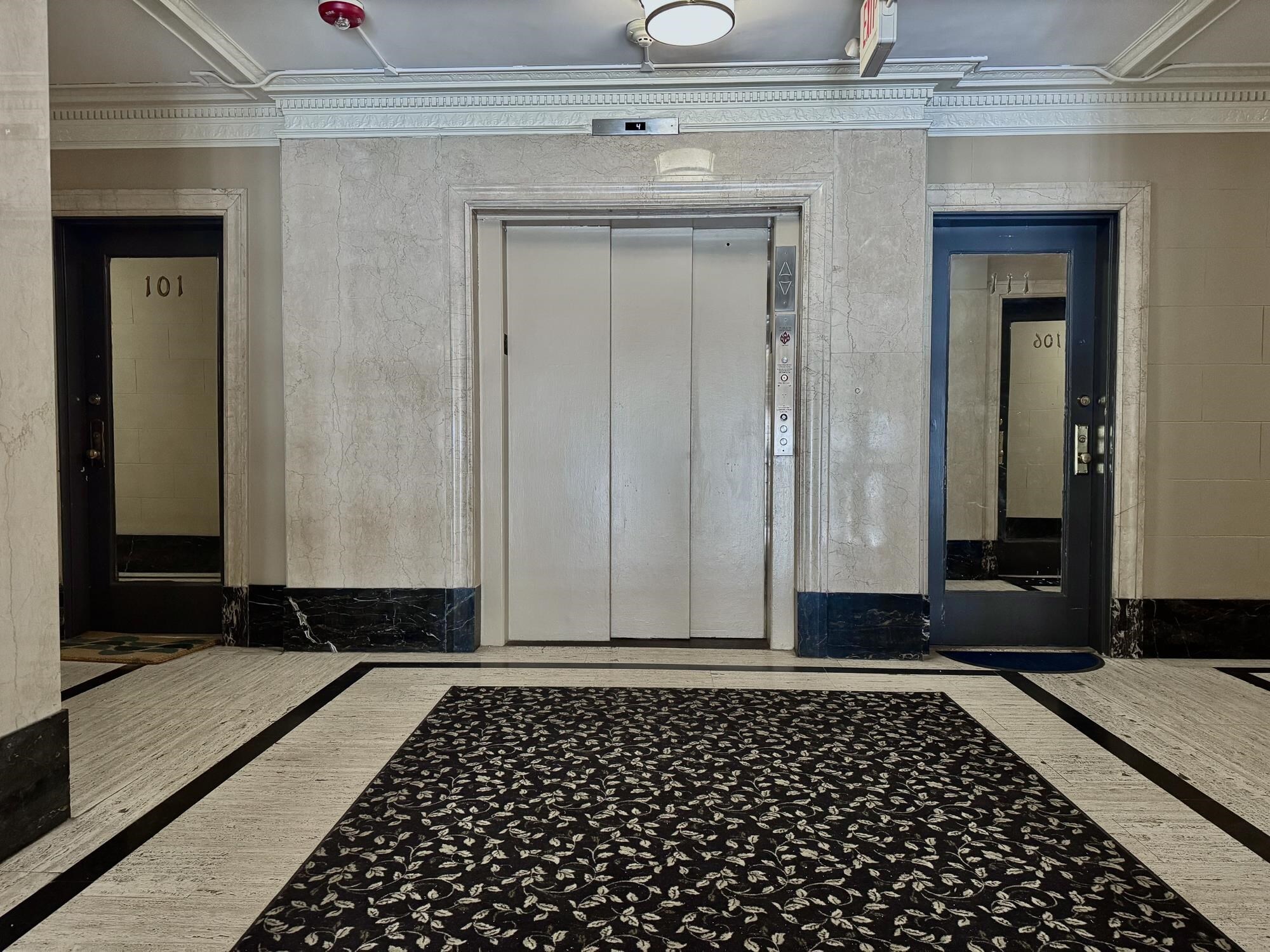 Property Photo:  1000 Hudson St 209  NJ 07030 