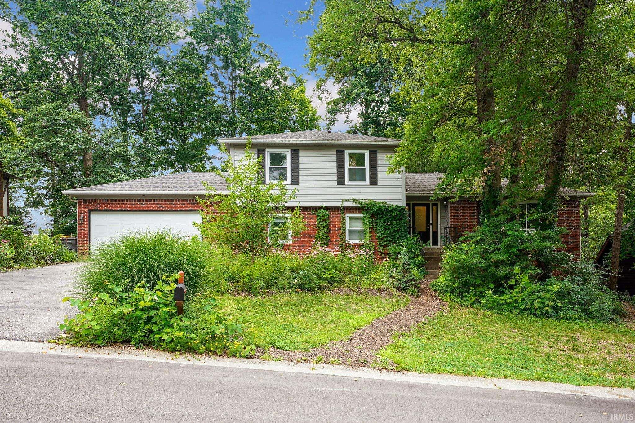 2426 S Cottonwood Circle  Bloomington IN 47401 photo