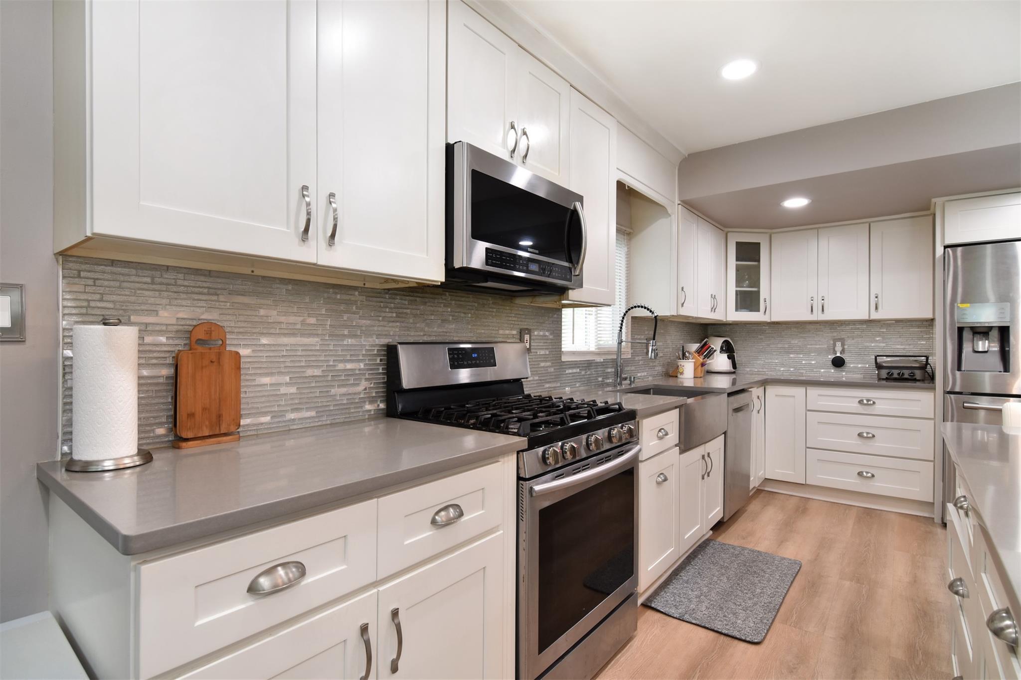 Property Photo:  3 Ivy Place  NY 10530 