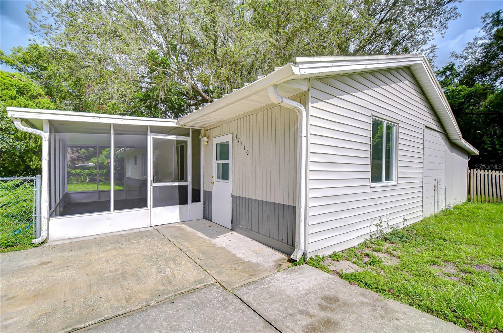 Property Photo:  37740 Waverly Avenue  FL 33542 