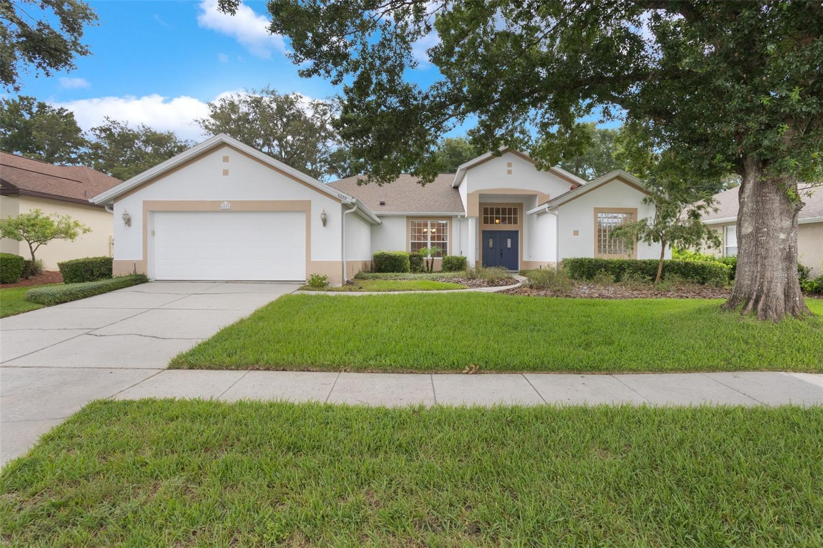 Property Photo: 6029 Falconbridge Place FL 32757