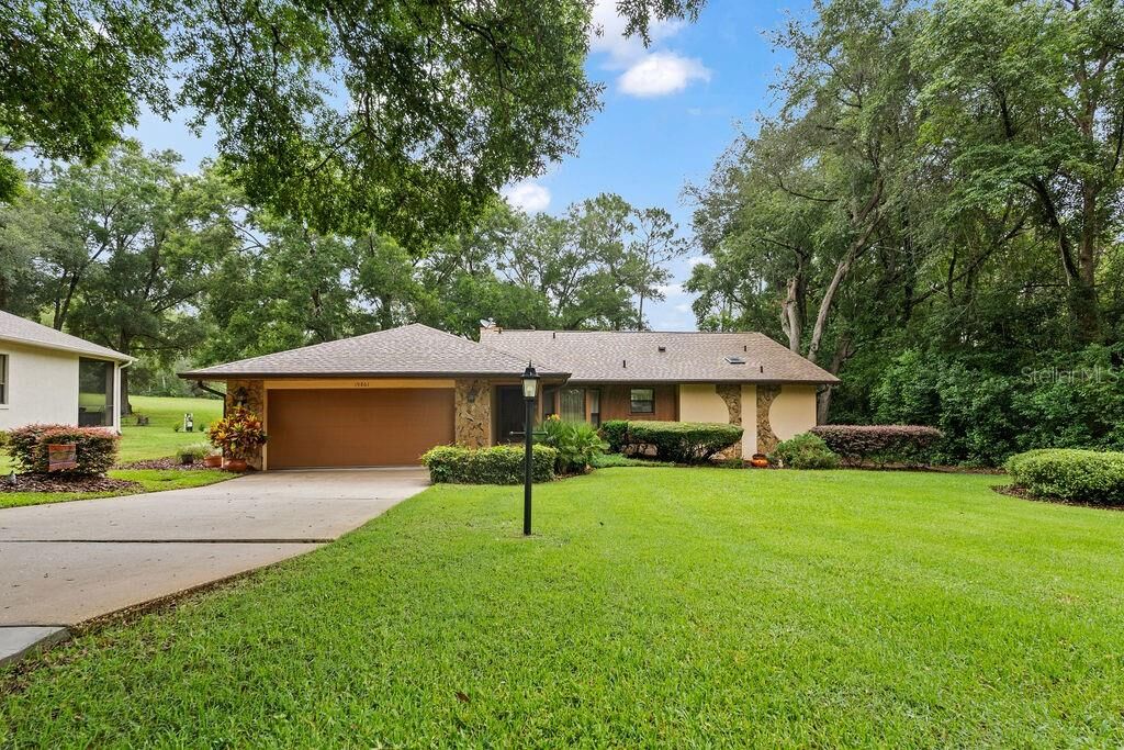 Property Photo: 19861 SW 93rd Lane Road FL 34432