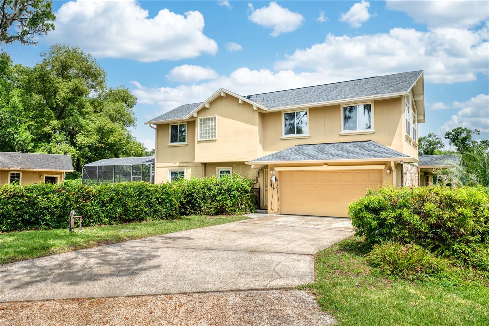 Property Photo: 3102 Cecelia Drive FL 32703