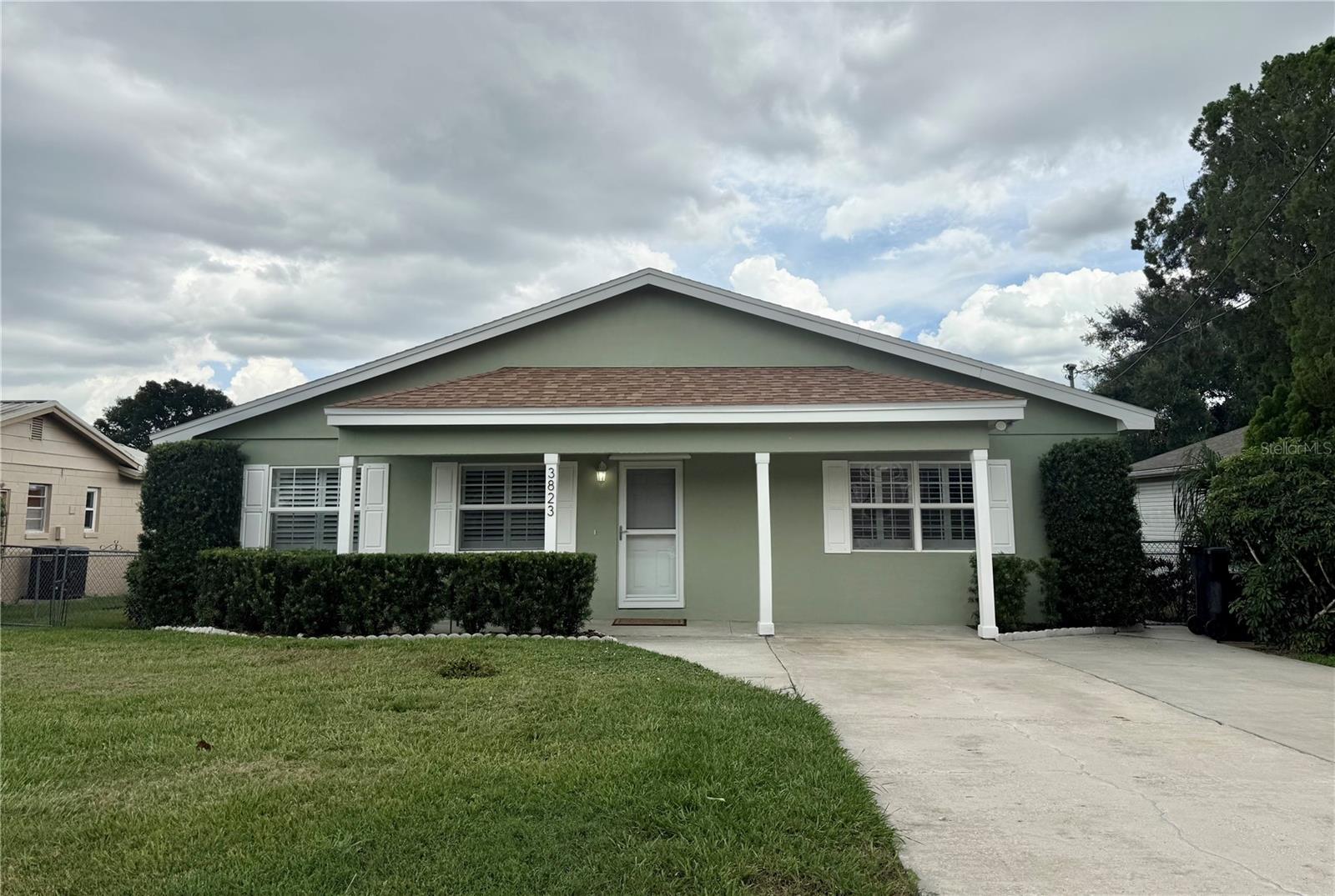 Property Photo: 3823 Martin Street FL 32806