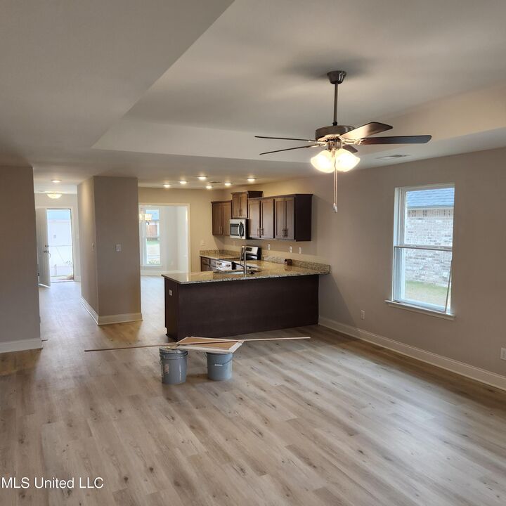 Property Photo:  7899 Gardendale Drive  MS 38654 