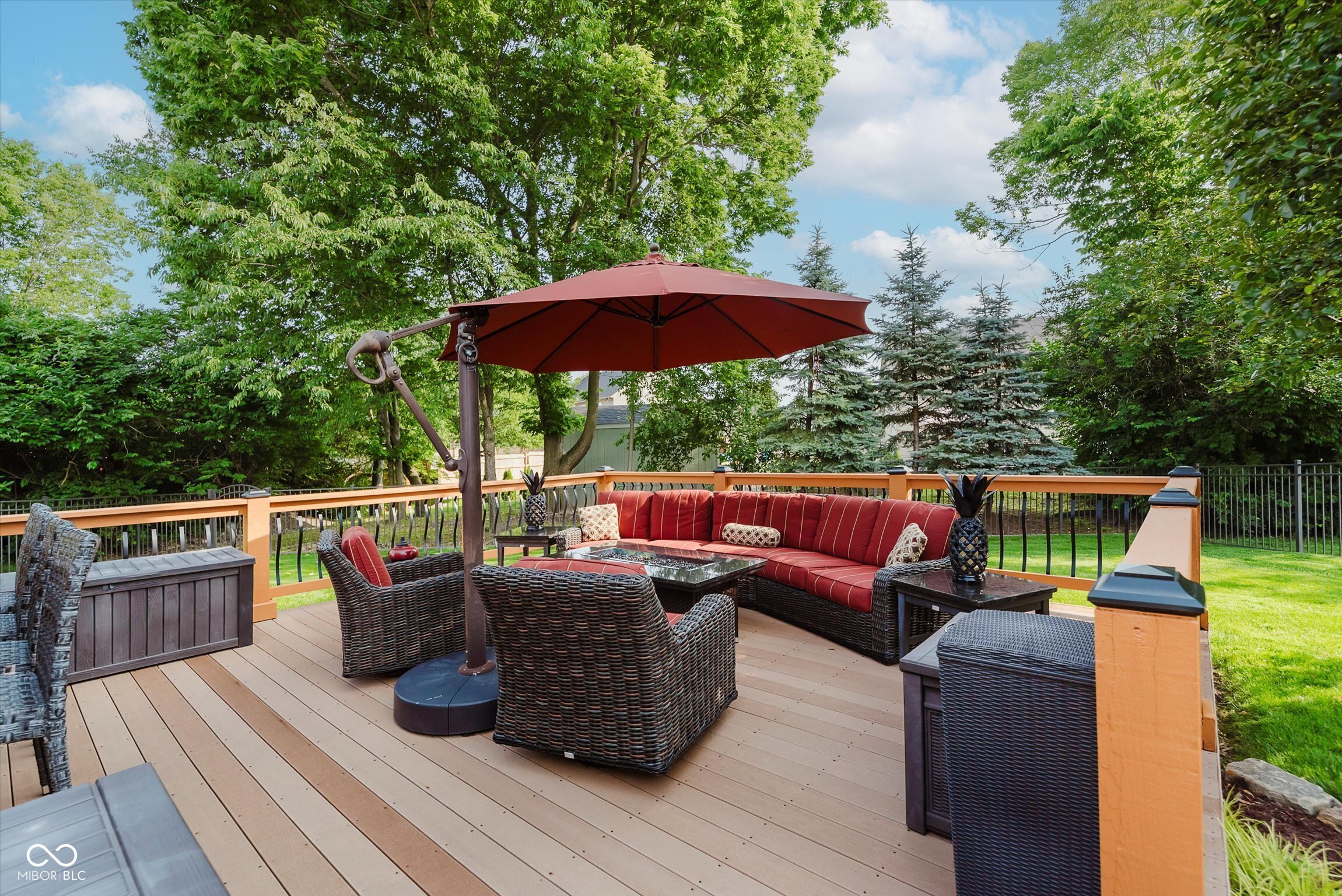 Property Photo: 10559 Greenway Drive IN 46037