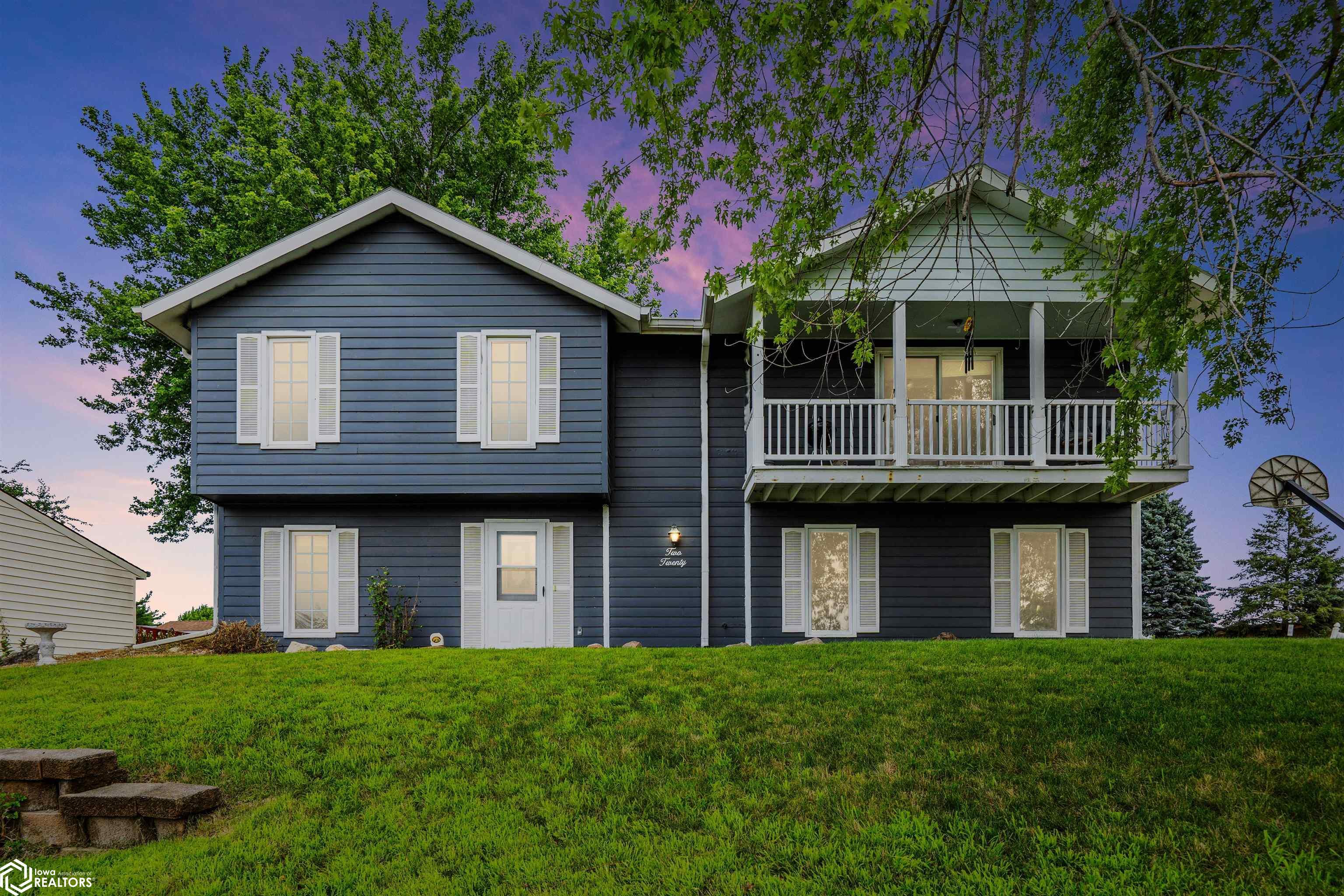 220 E Southridge Road  Marshalltown IA 50158 photo