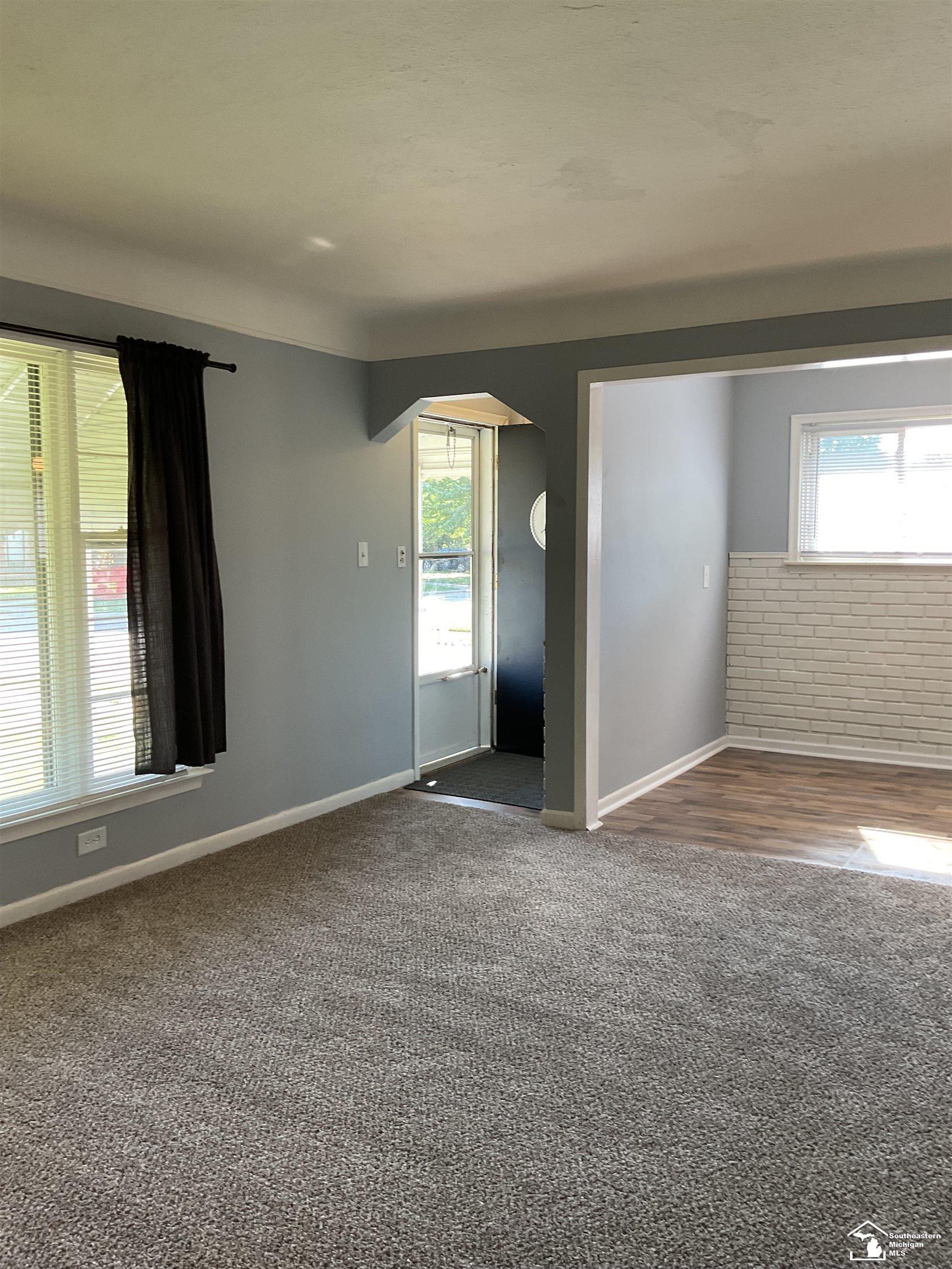 Property Photo: 1503 Philomene Boulevard MI 48146