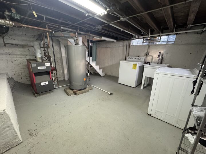 Property Photo: 6326 W Berenice Avenue IL 60634