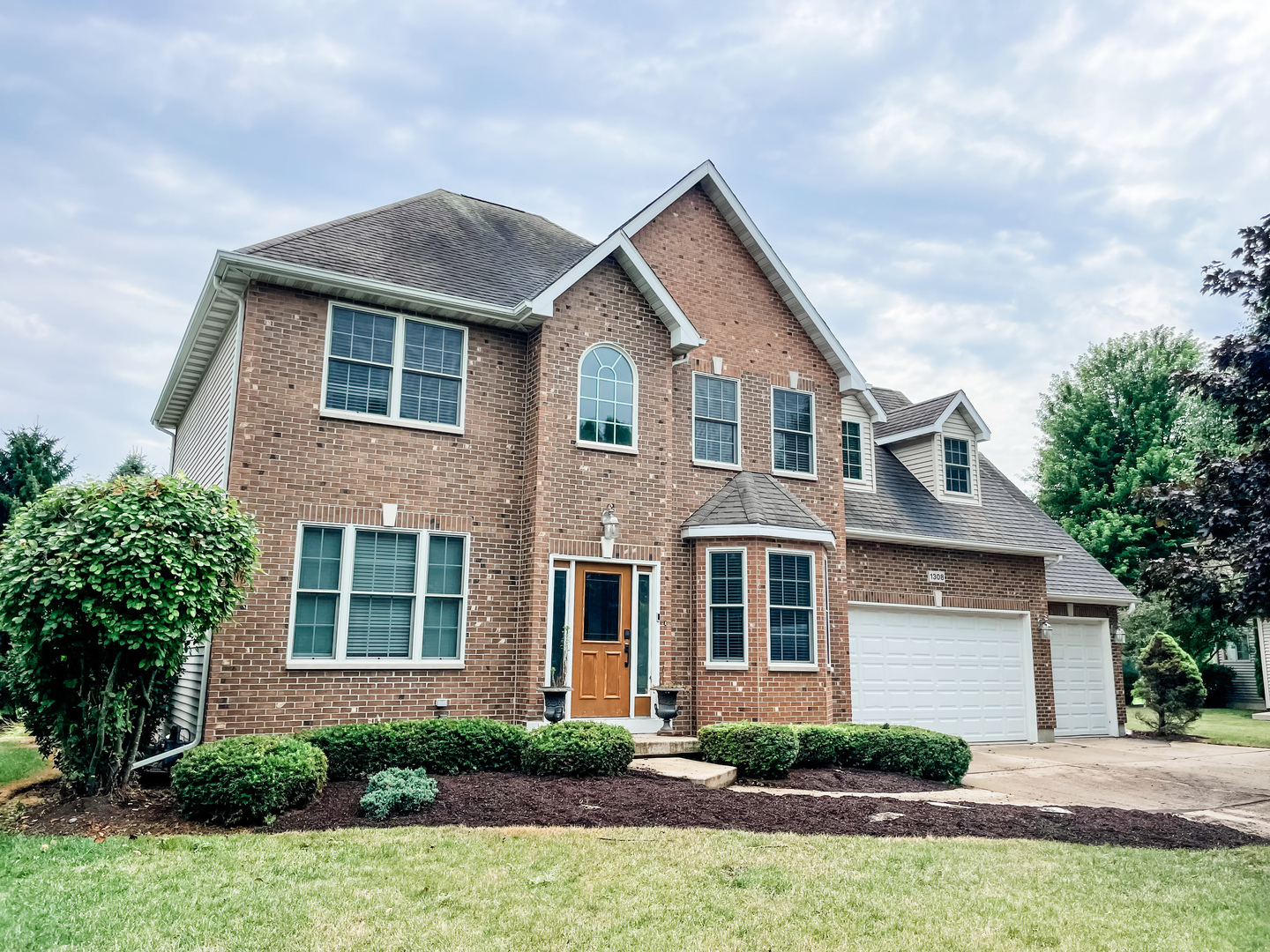 1308 Axcel Lane  Sycamore IL 60178 photo