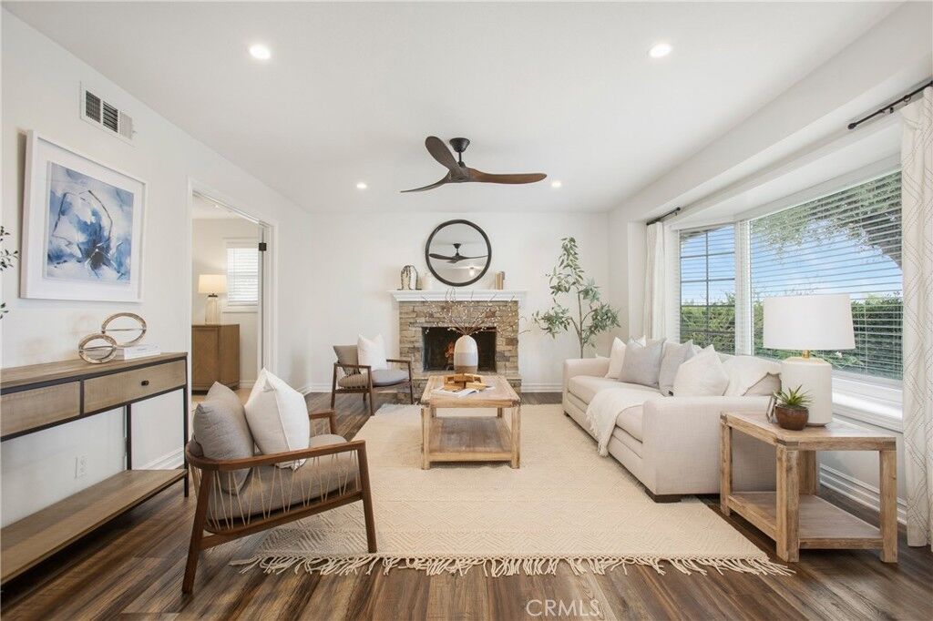 Property Photo: 19622 Crestknoll Drive CA 92886