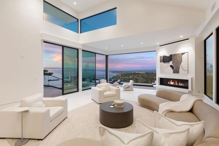 Property Photo:  2082 Via Casa Alta  CA 92037 