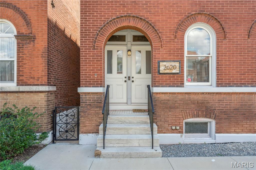 Property Photo:  2620 California Avenue  MO 63118 