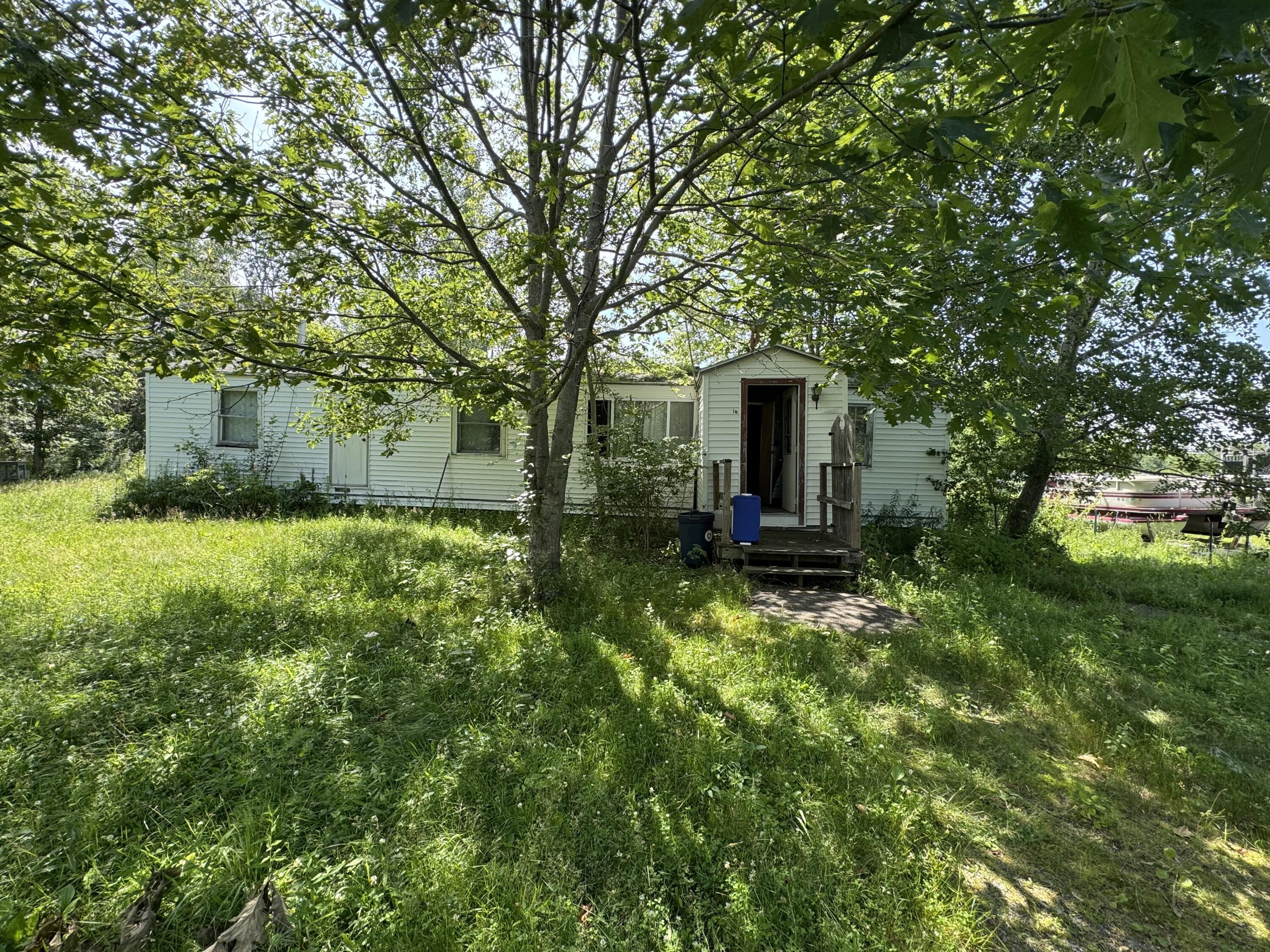 Property Photo: 16 Glenwood Avenue ME 04412