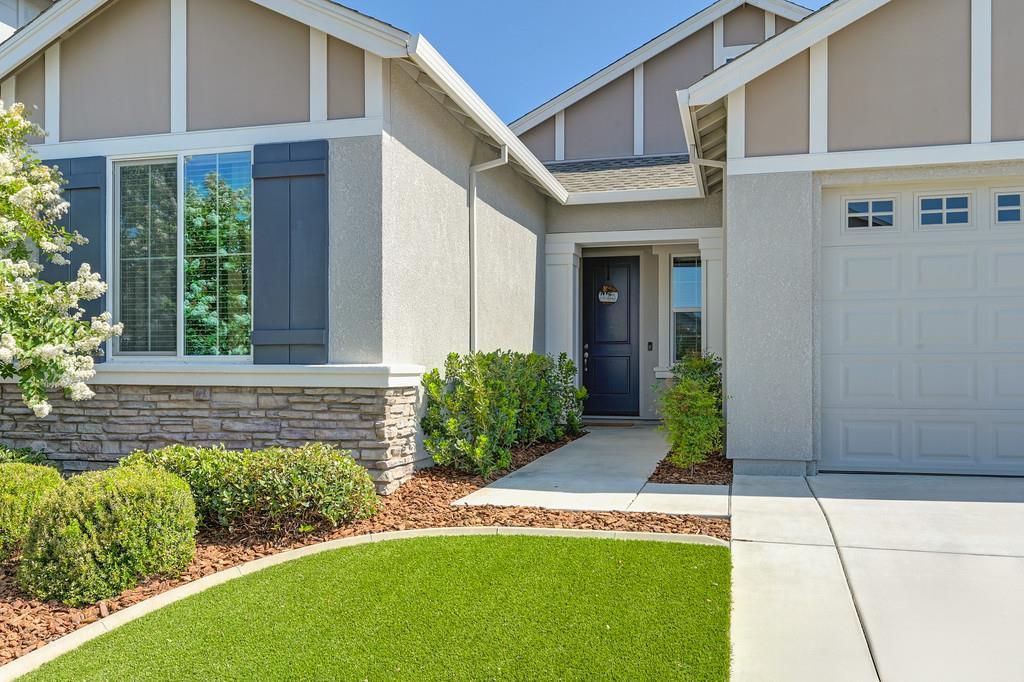 Property Photo: 5073 Cardero Way CA 95747