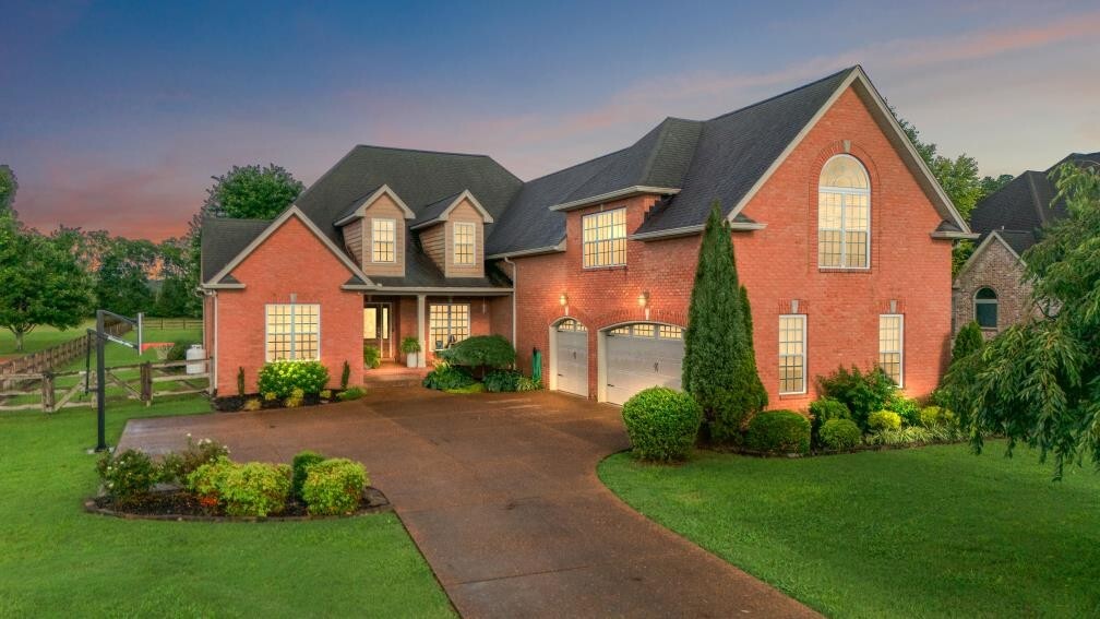 Property Photo: 1191 Lone Oak Rd TN 37122