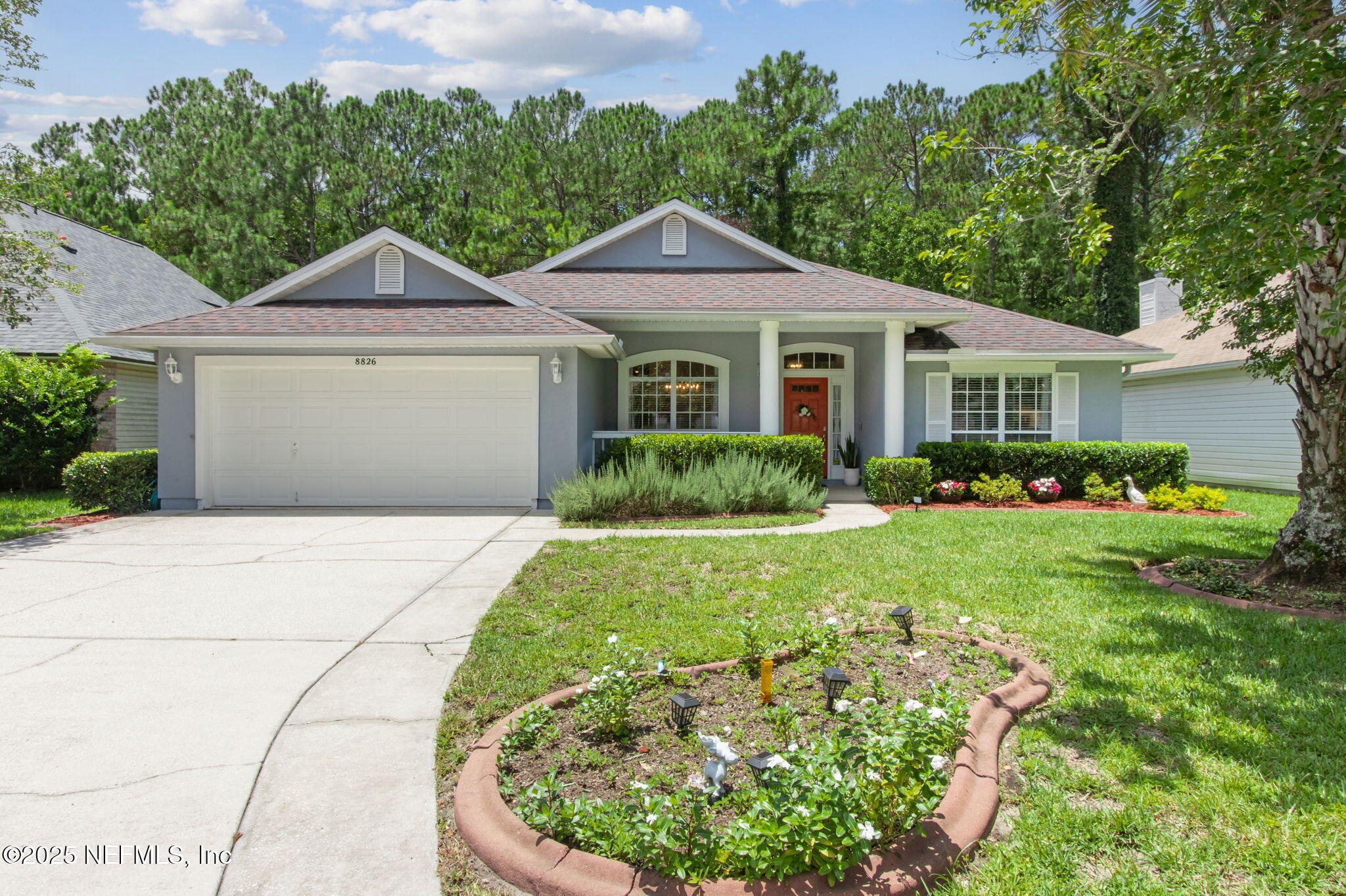 Property Photo: 8826 Canopy Oaks Drive FL 32256