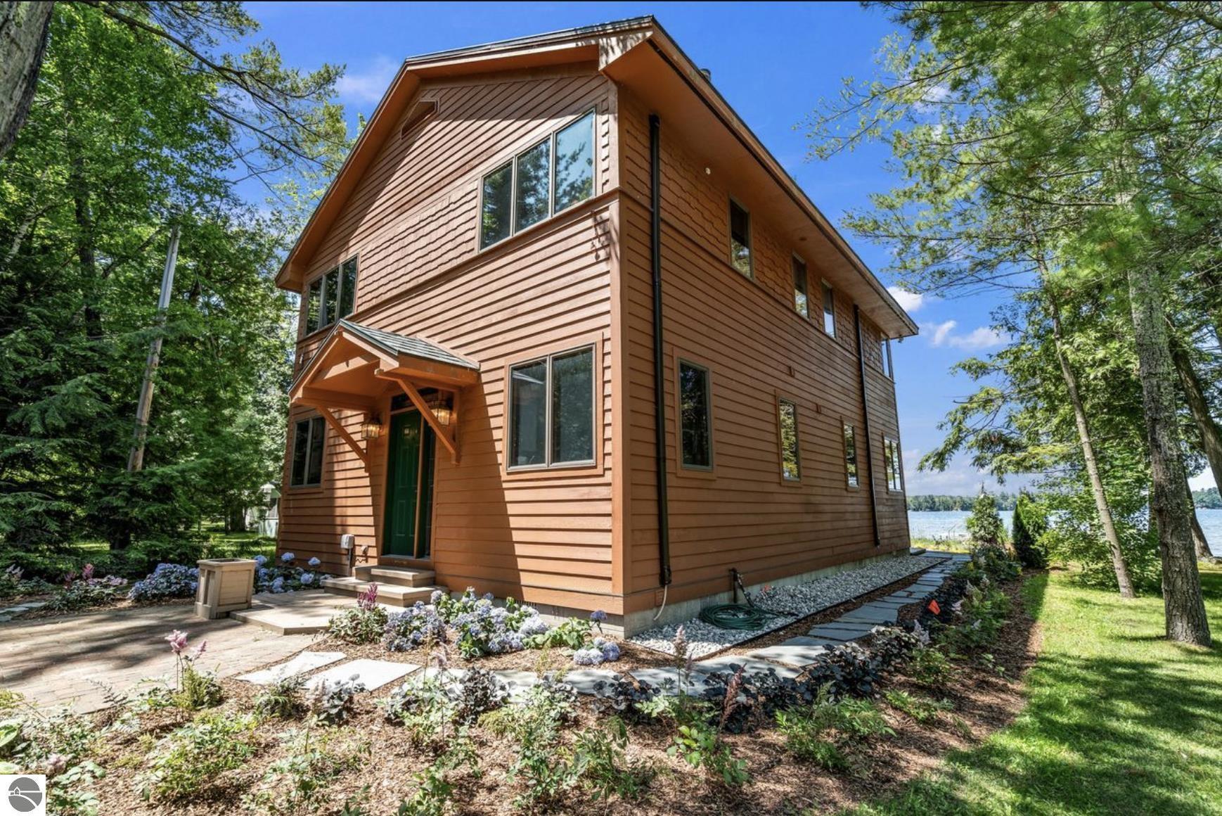 Property Photo:  7276 Williams Court  MI 49629-9774 