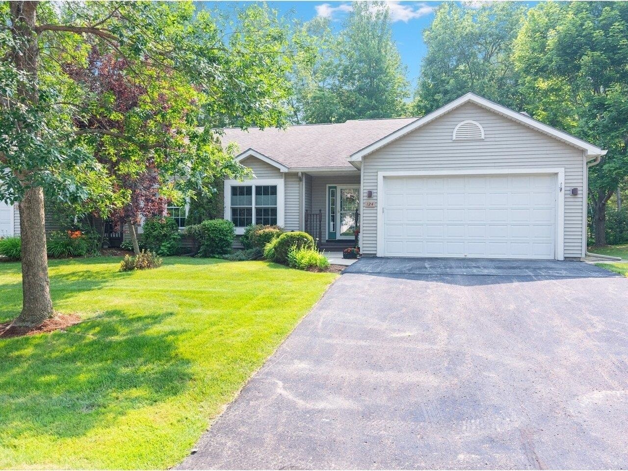 Property Photo: 124 Honeysuckle Lane VT 05495