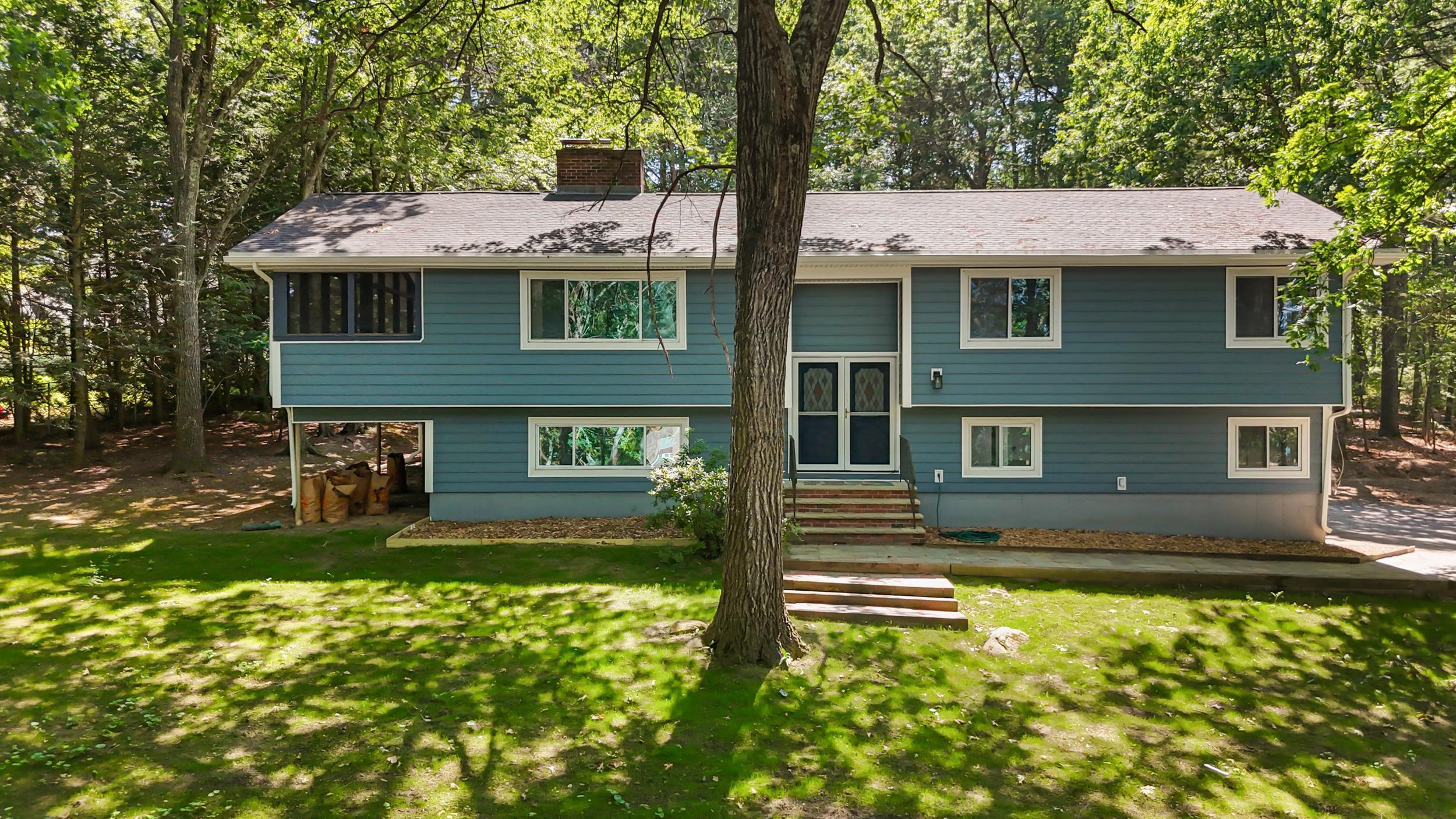 4 Castle Hill Road  Windham NH 03087 photo