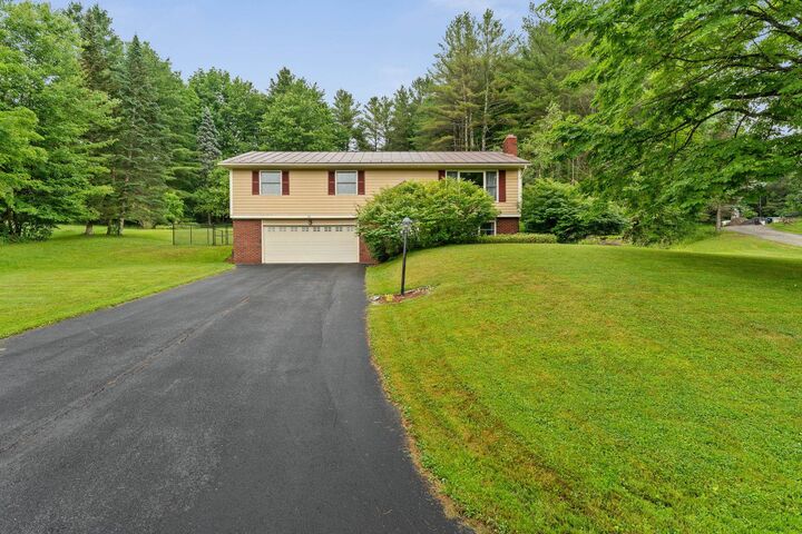 Property Photo:  34 Deerfield Drive  VT 05602 