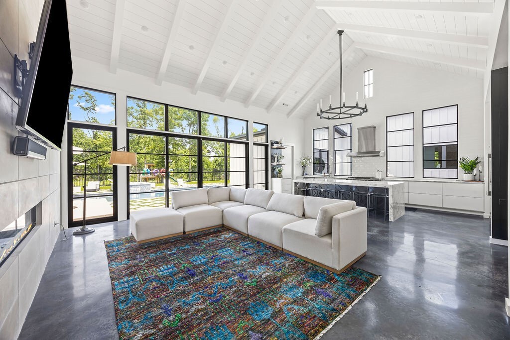 Property Photo: 3809 Copper Ridge Road AR 72756