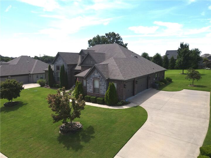Property Photo: 709 Quail Run AR 72762