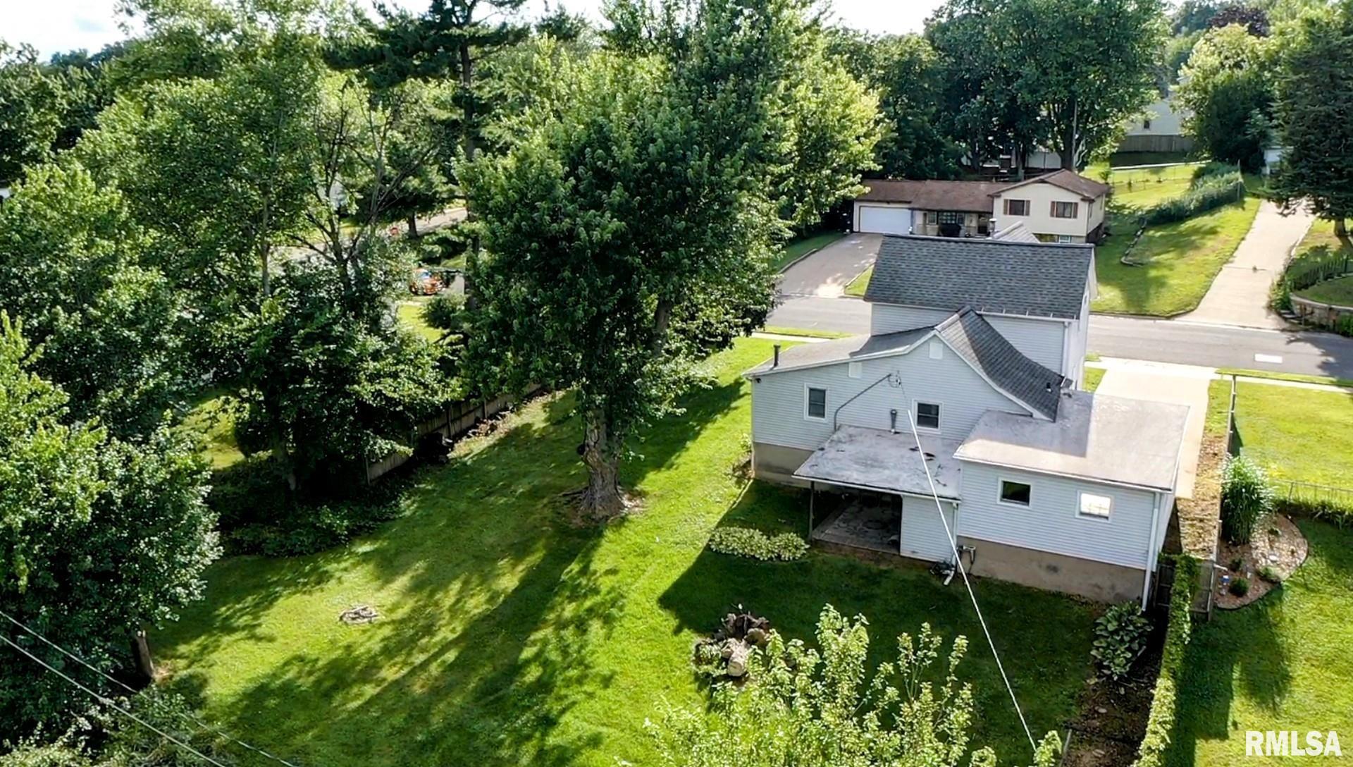 Property Photo: 1713 N 5th Street IA 52732