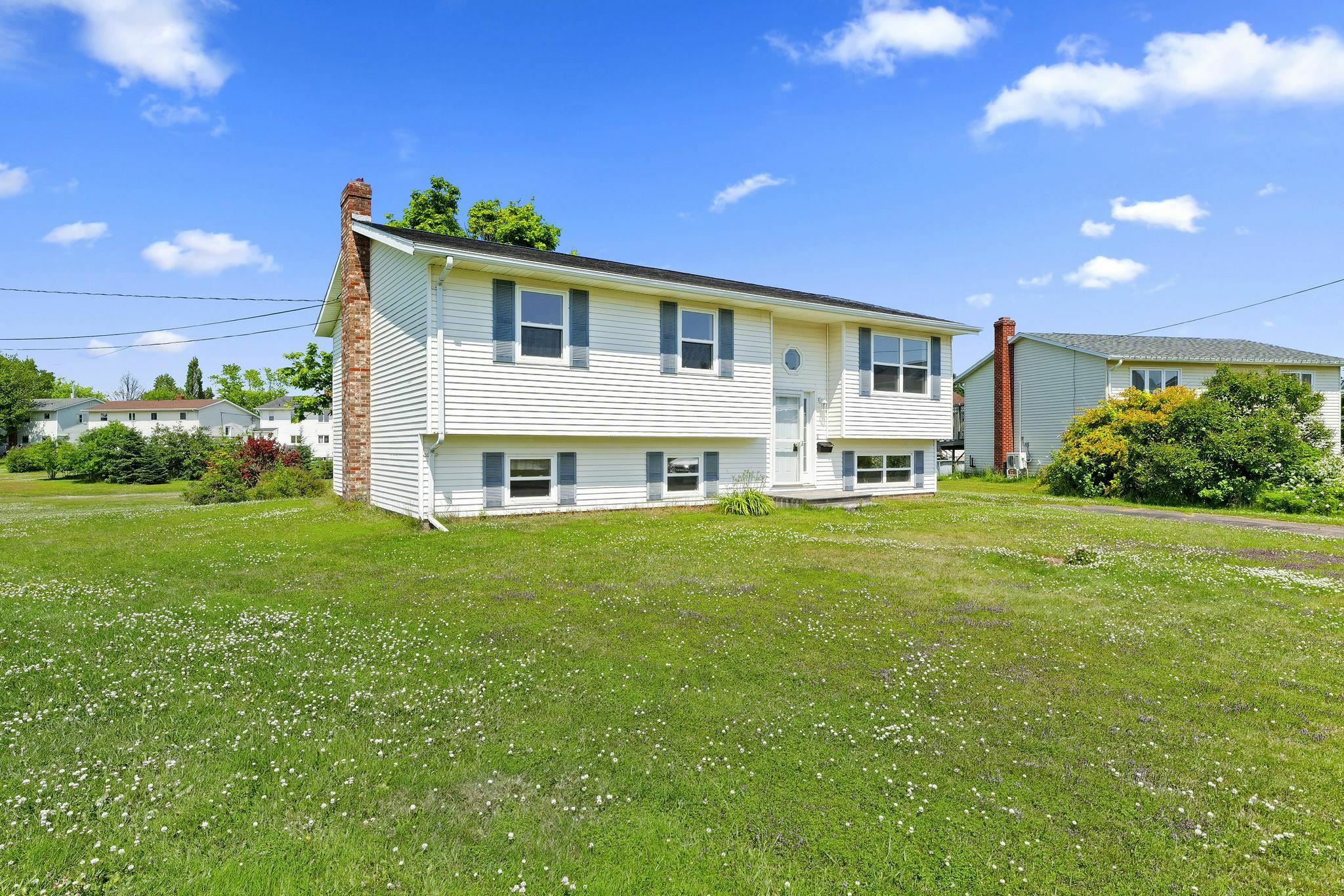 Property Photo: 39 Carvell Court PE C1A 8K8