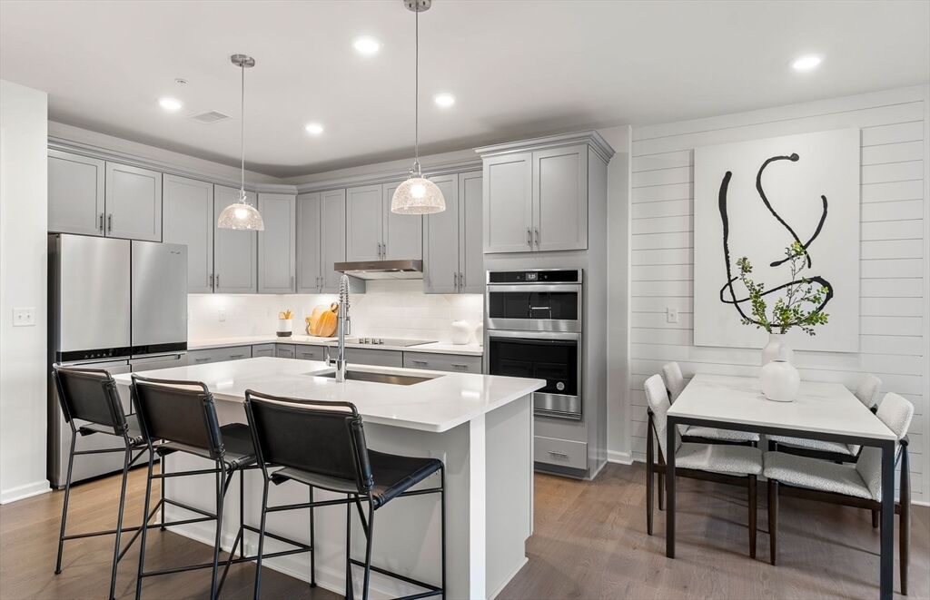 Property Photo:  320 Martins Landing 108  MA 01864 