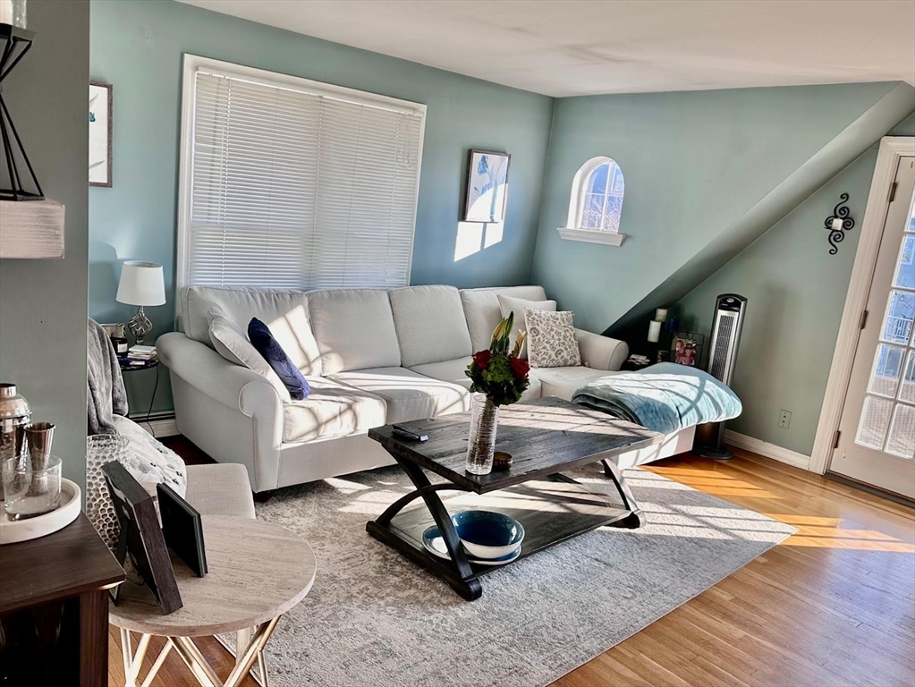 Property Photo: 589 E 8th St 3 MA 02127