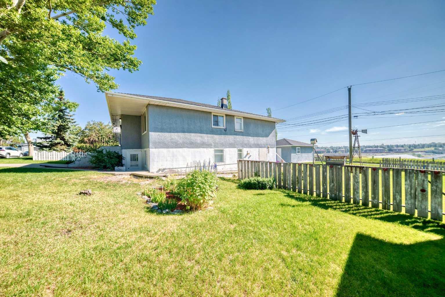 Property Photo: 1508 Child Avenue NE AB T2E 5E4