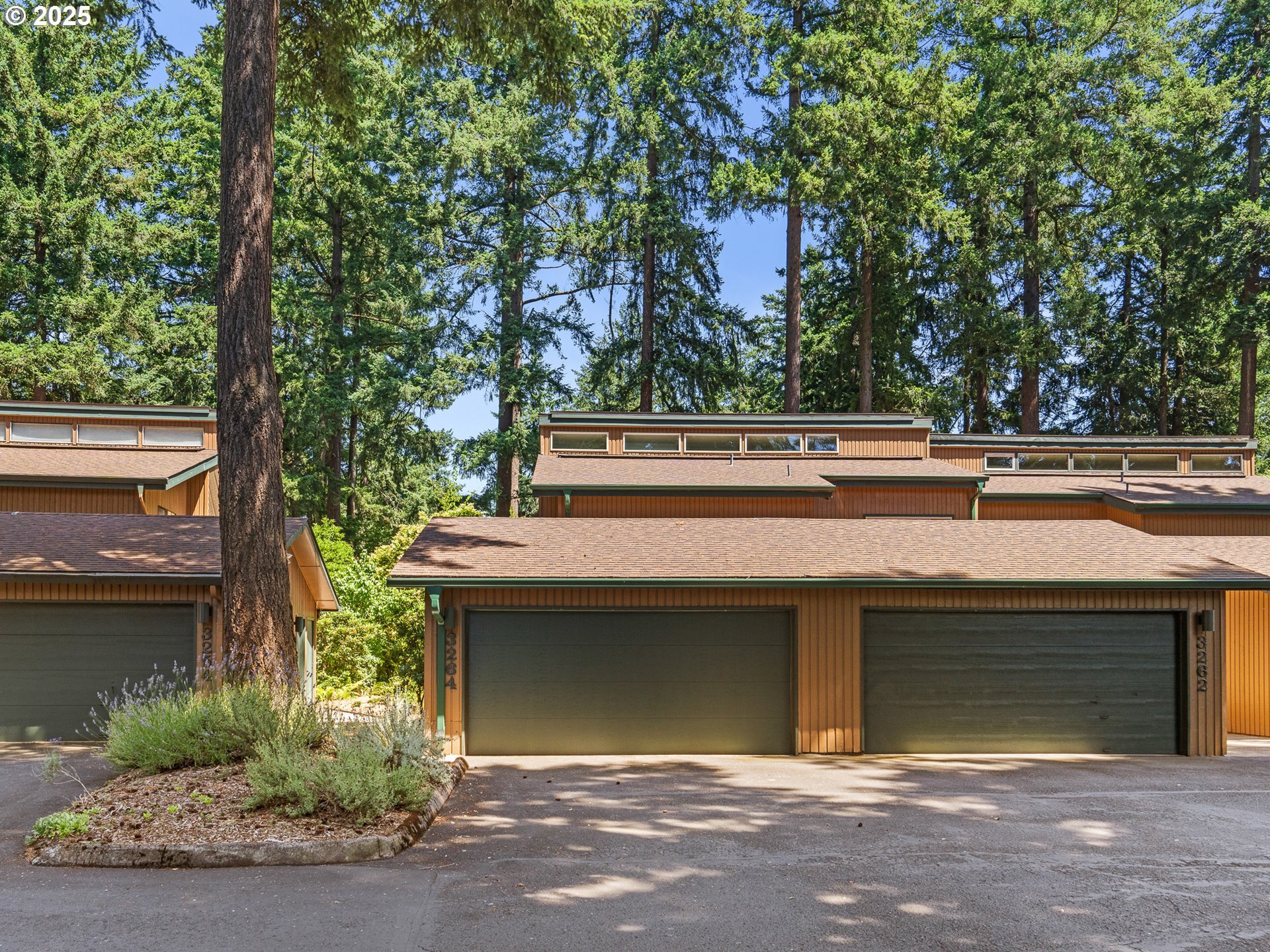 Property Photo: 3264 SE 153rd Ave OR 97236