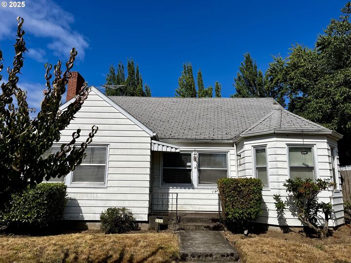 2333 SE 40th Ave  Portland OR 97214 photo