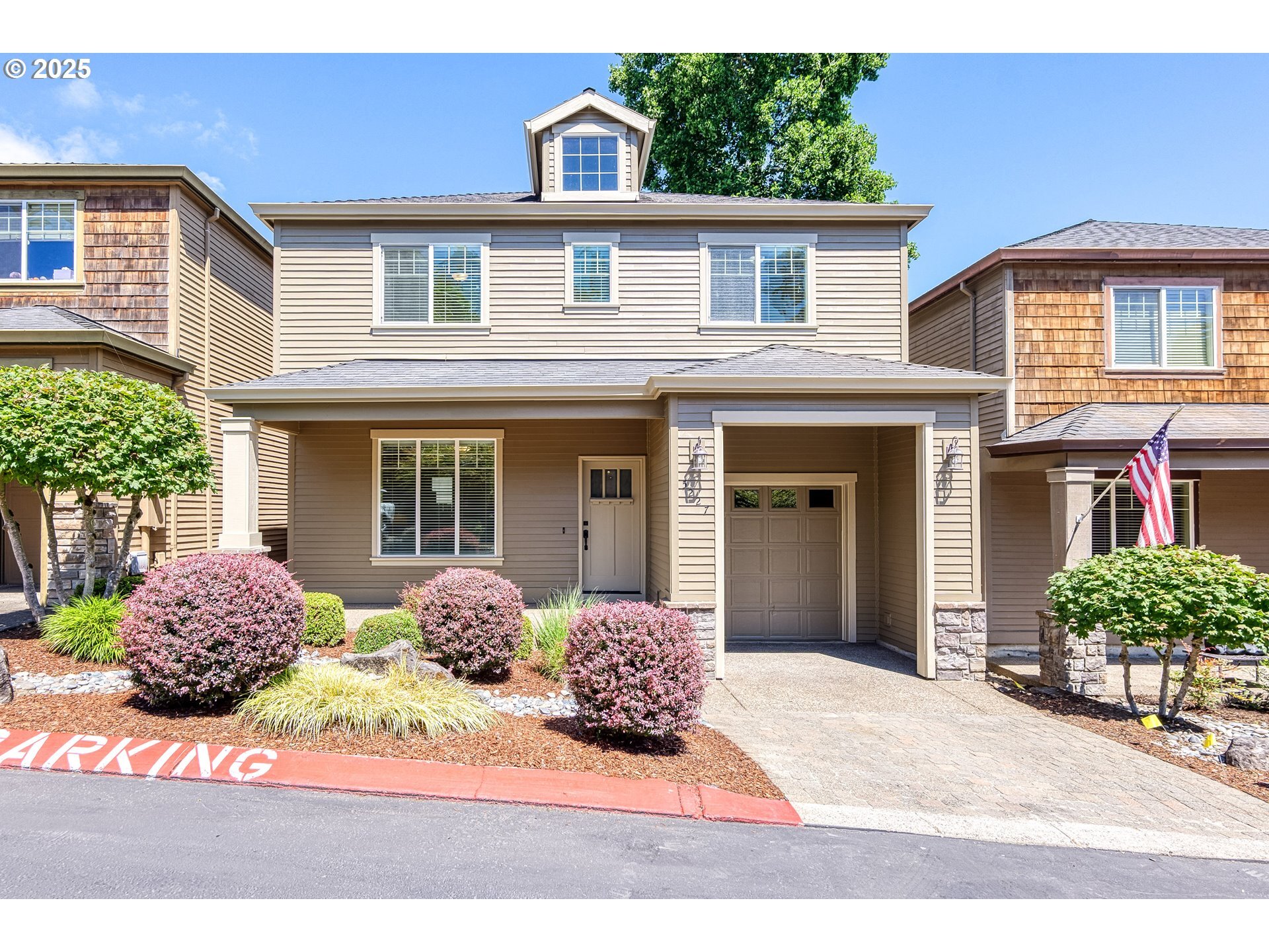 Property Photo: 5227 SE Bandon Ln OR 97267