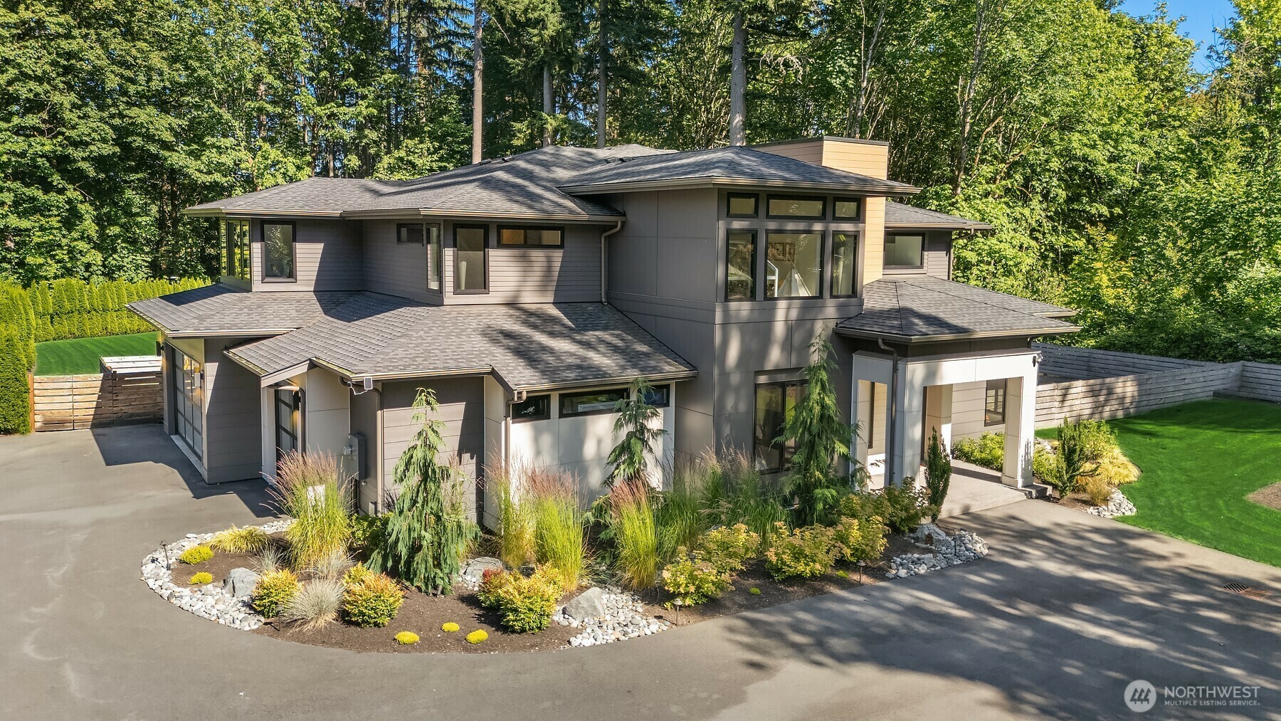 Property Photo: 20300 166th Avenue NE WA 98072