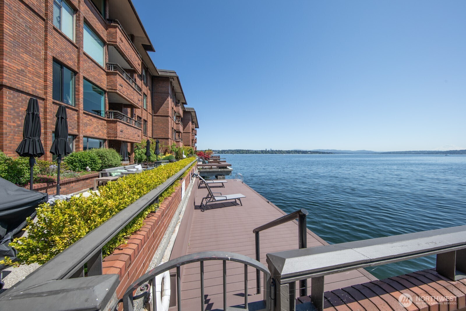 Property Photo: 2330 43rd Avenue E 403B WA 98112
